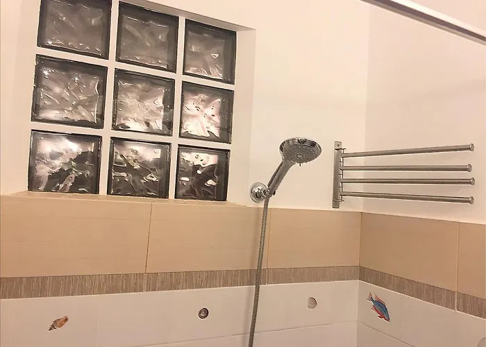 One Bedroom French Embassy Апартаменти *