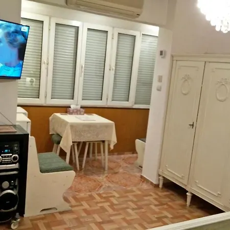 One Bedroom French Embassy