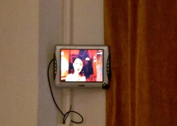 One Bedroom French Embassy *