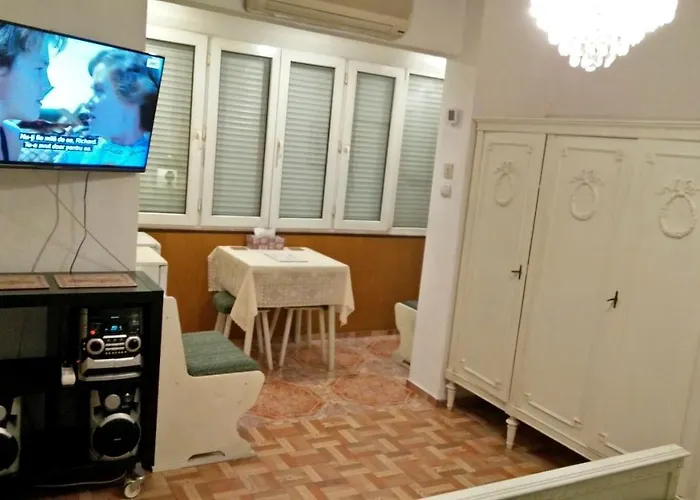 One Bedroom French Embassy