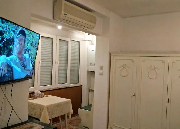 Apartman One Bedroom French Embassy *