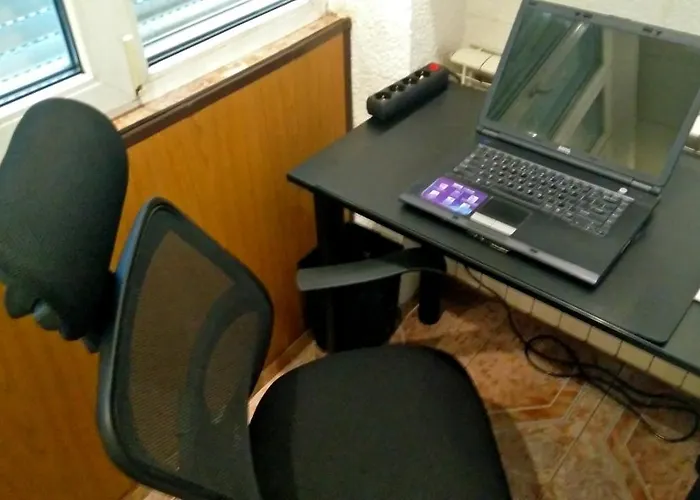 One Bedroom French Embassy شقة *